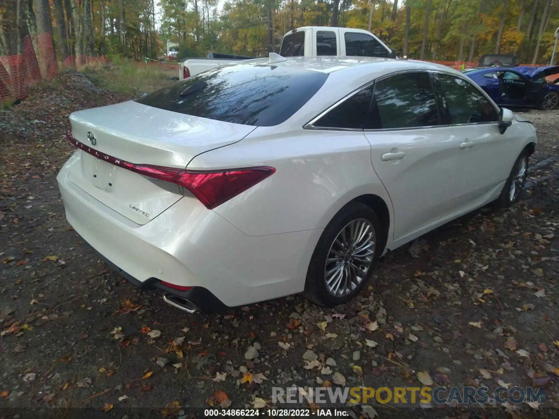 4 Photograph of a damaged car 4T1DZ1FB0LU056079 TOYOTA AVALON 2020