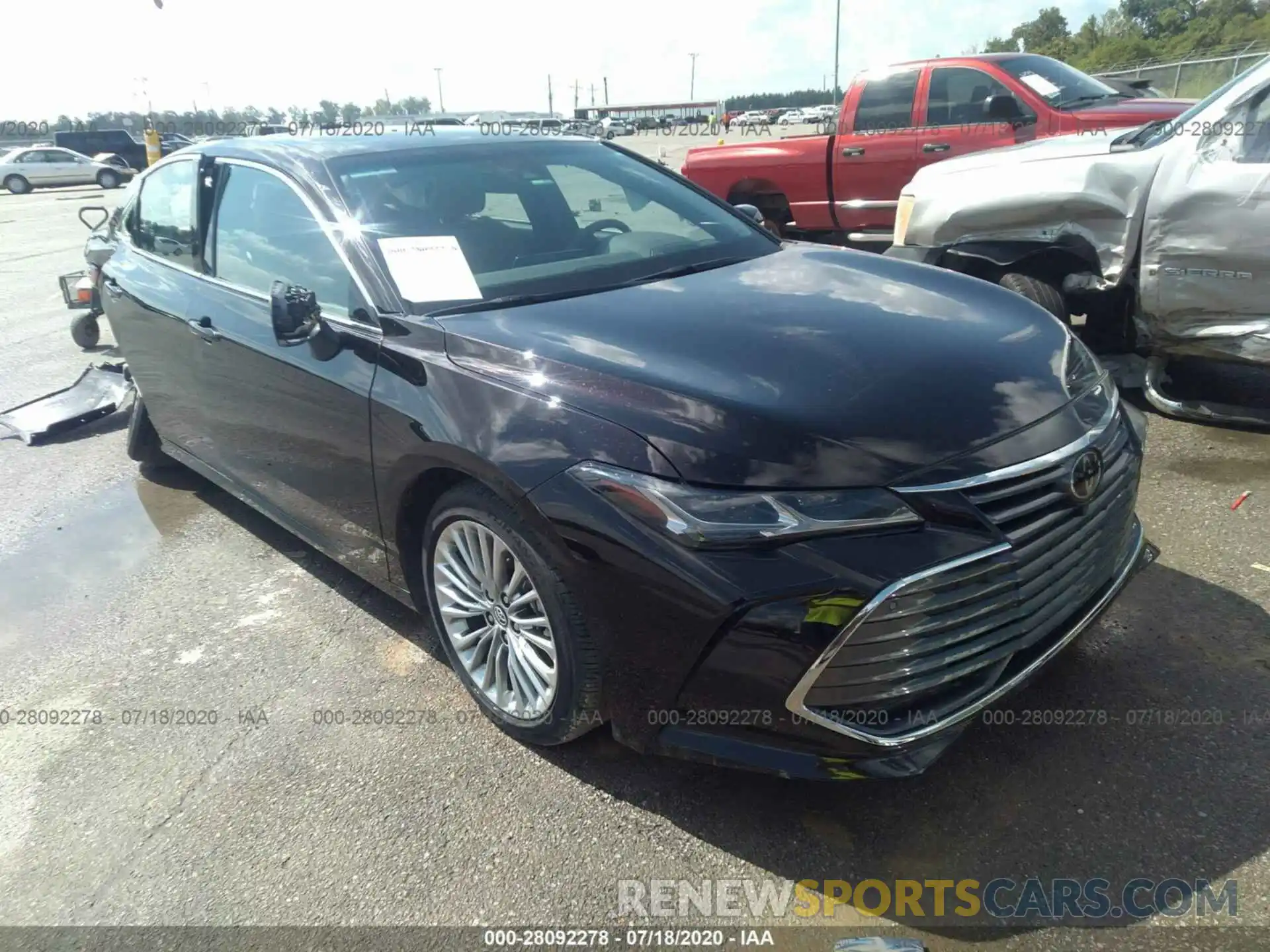 1 Photograph of a damaged car 4T1DZ1FB4LU043867 TOYOTA AVALON 2020