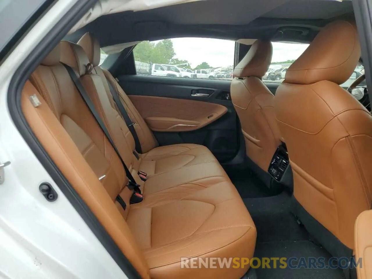 10 Photograph of a damaged car 4T1DZ1FB4LU045280 TOYOTA AVALON 2020