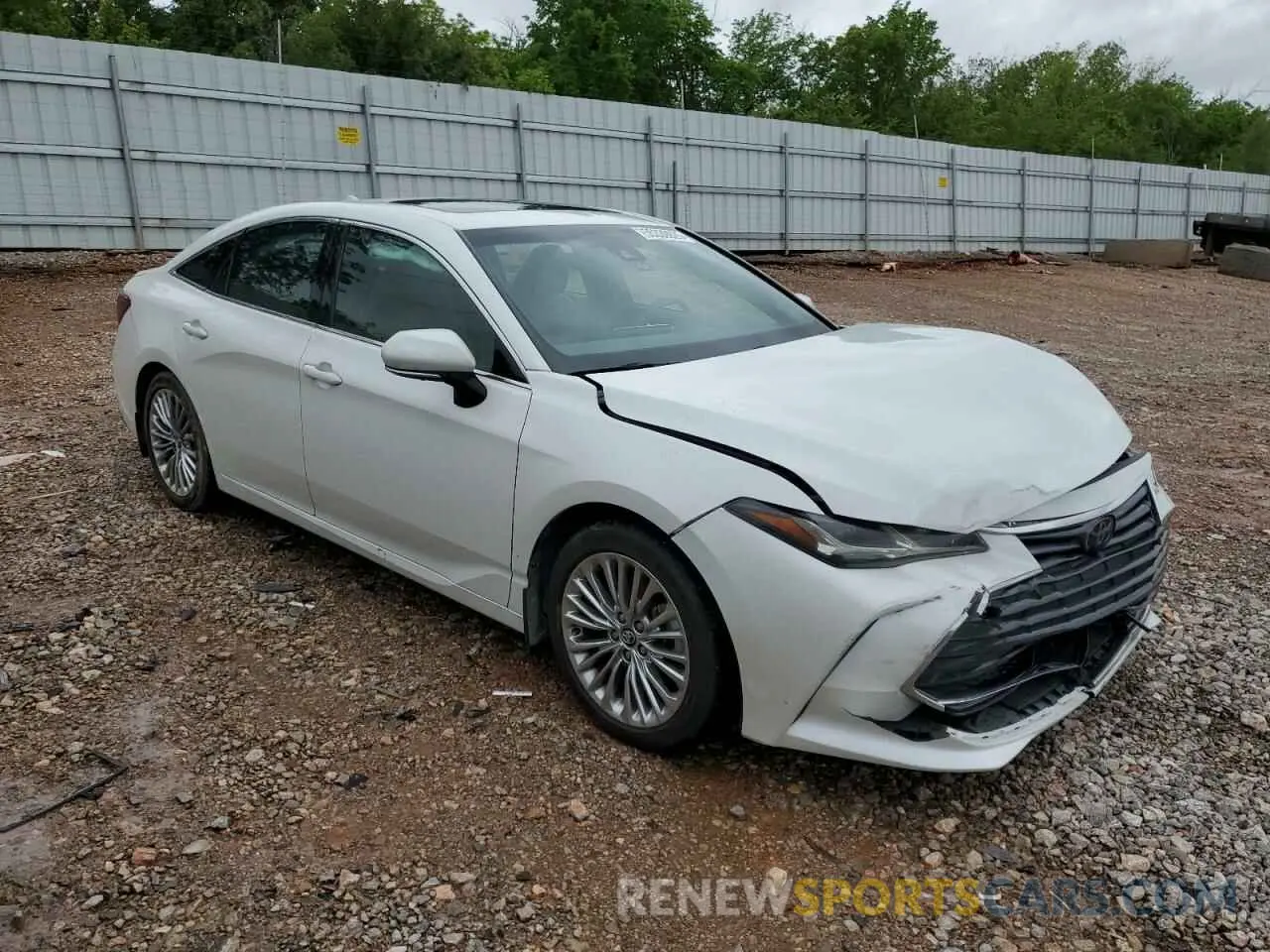 4 Photograph of a damaged car 4T1DZ1FB4LU045280 TOYOTA AVALON 2020