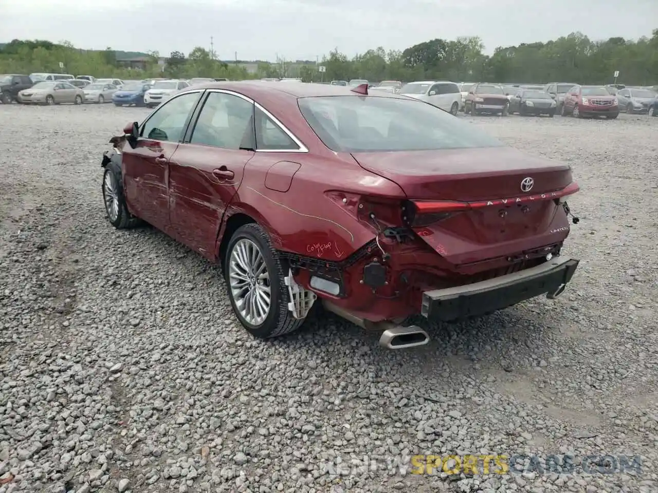 3 Photograph of a damaged car 4T1DZ1FB6LU039822 TOYOTA AVALON 2020