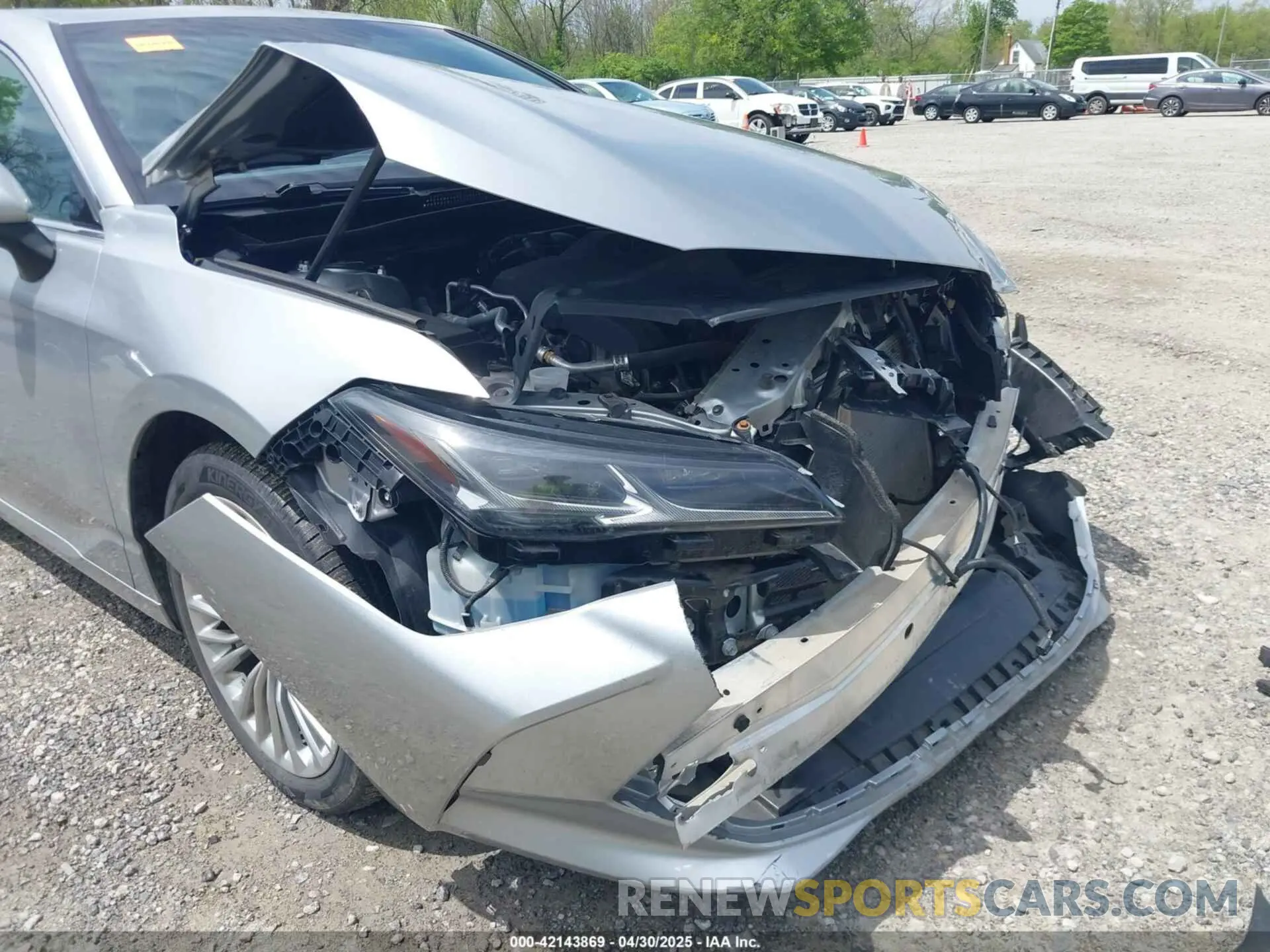 6 Photograph of a damaged car 4T1DZ1FB9LU053598 TOYOTA AVALON 2020
