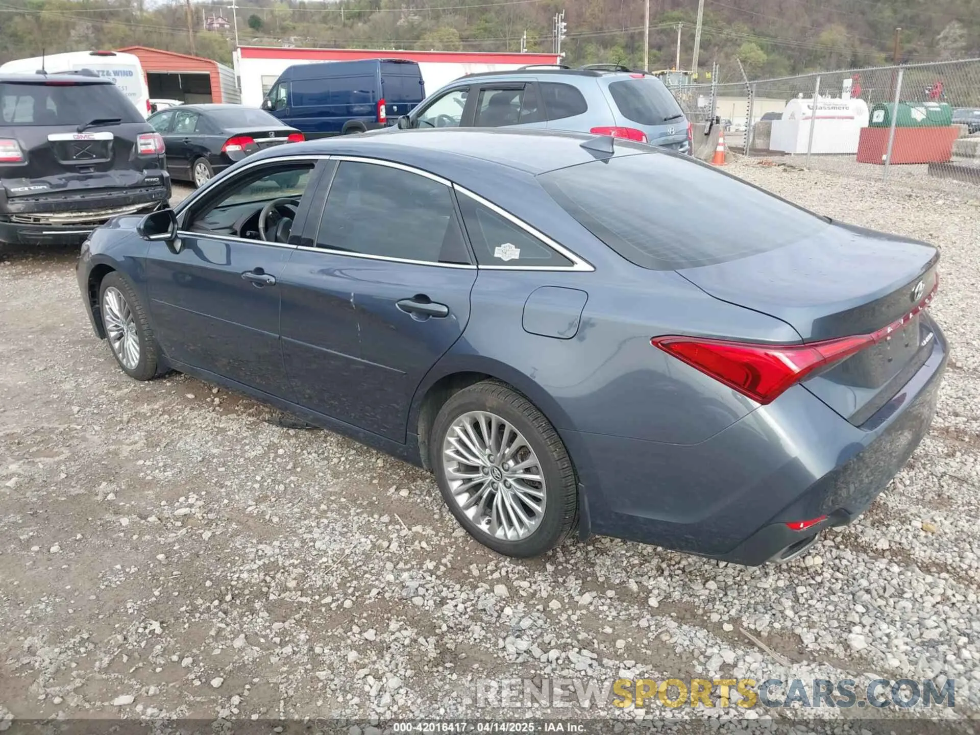3 Photograph of a damaged car 4T1DZ1FBXLU049687 TOYOTA AVALON 2020