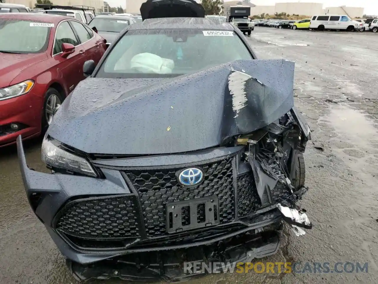 5 Photograph of a damaged car 4T1E21FB0LU018845 TOYOTA AVALON 2020