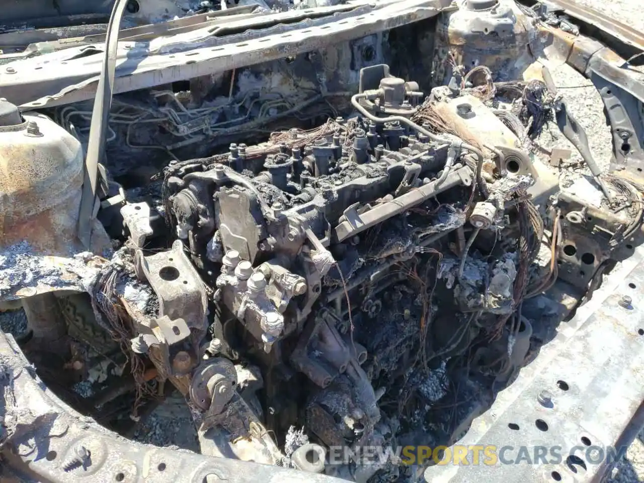 9 Photograph of a damaged car 4T1E21FB2LU016224 TOYOTA AVALON 2020