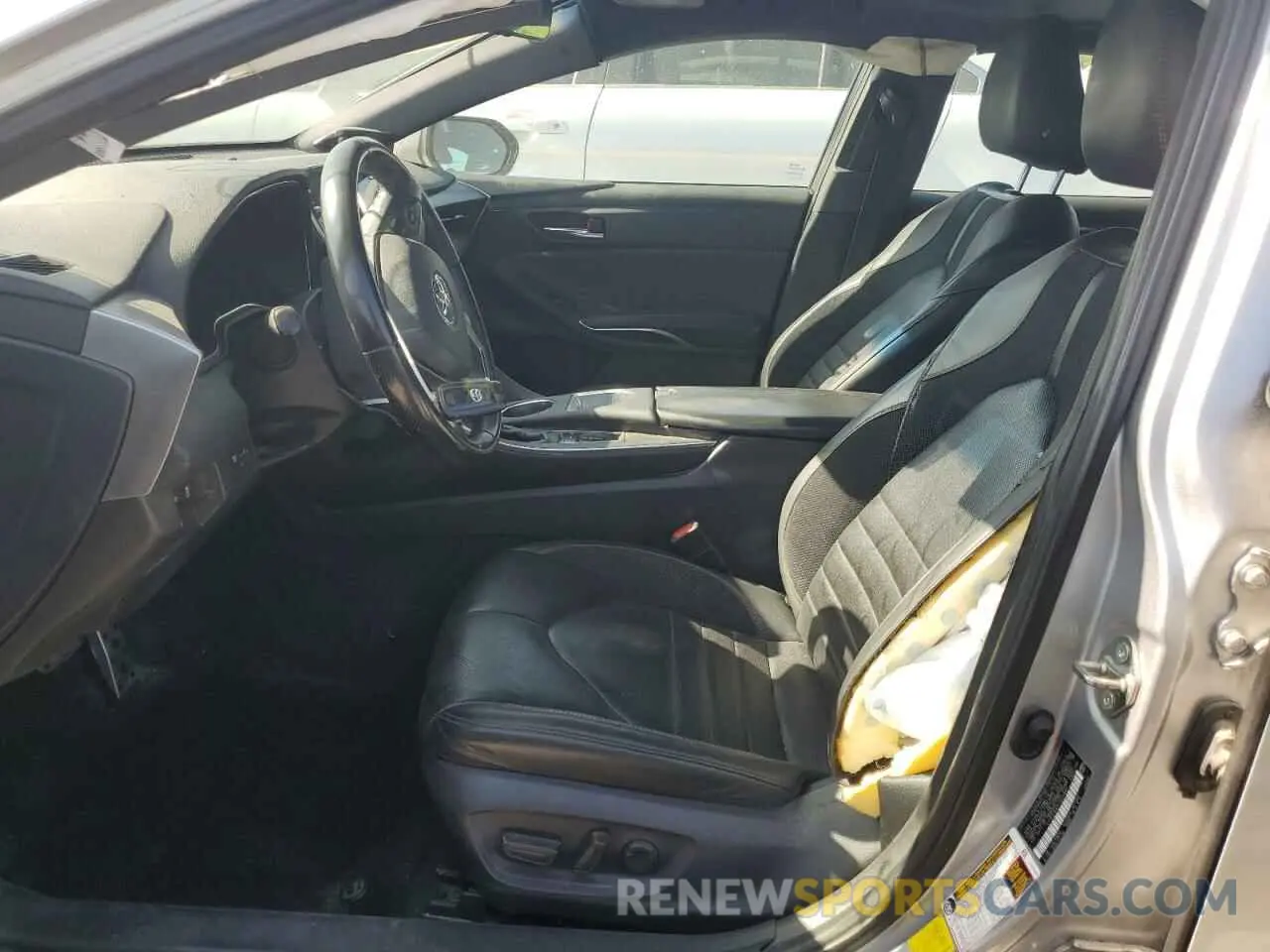 7 Photograph of a damaged car 4T1E21FB3LU014885 TOYOTA AVALON 2020