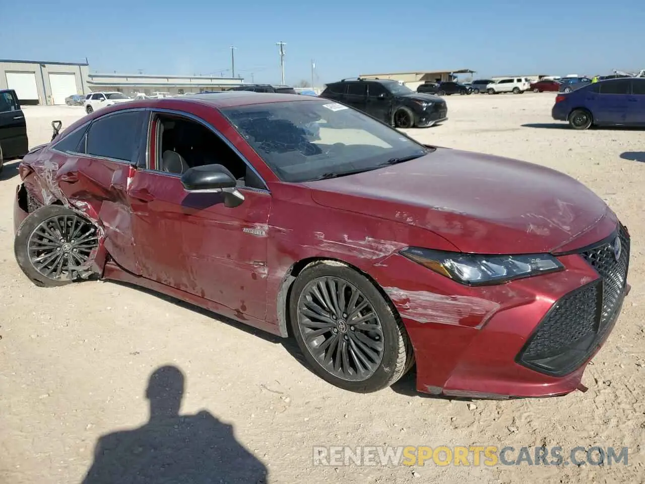 4 Photograph of a damaged car 4T1E21FB7LU019880 TOYOTA AVALON 2020