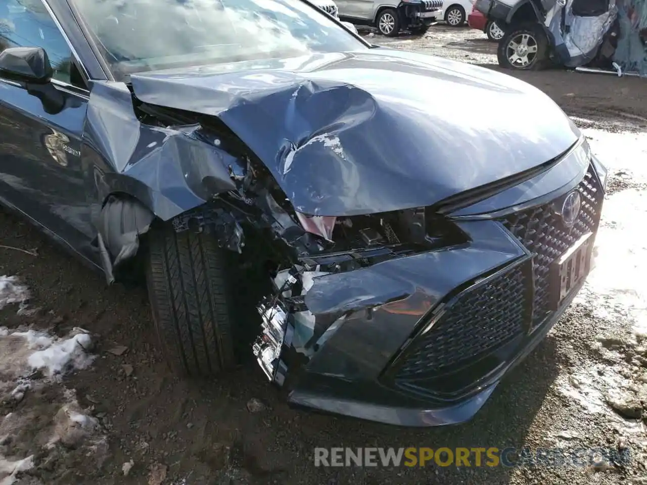 9 Photograph of a damaged car 4T1E21FB8LU017944 TOYOTA AVALON 2020