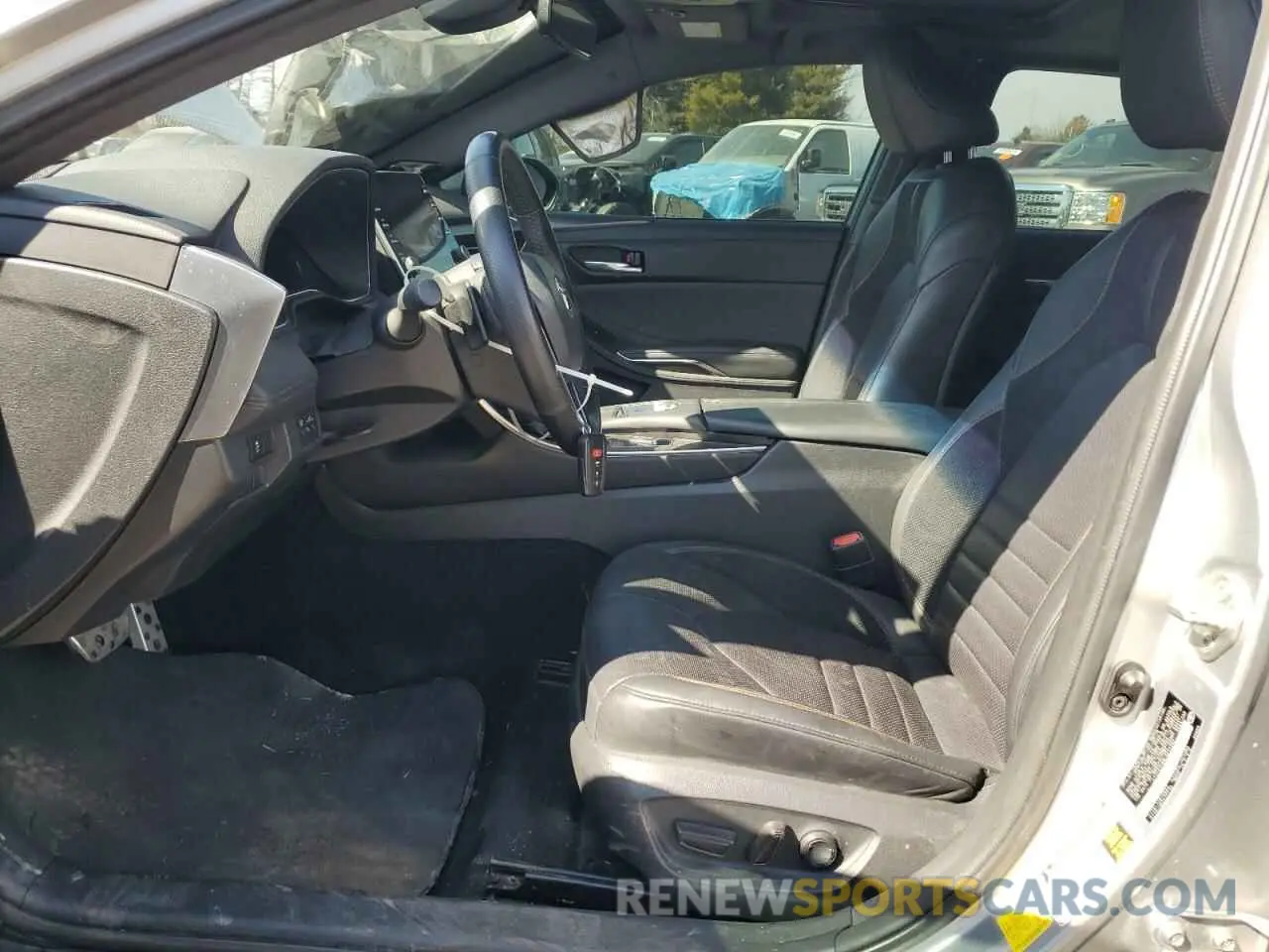 7 Photograph of a damaged car 4T1E21FB9LU013160 TOYOTA AVALON 2020