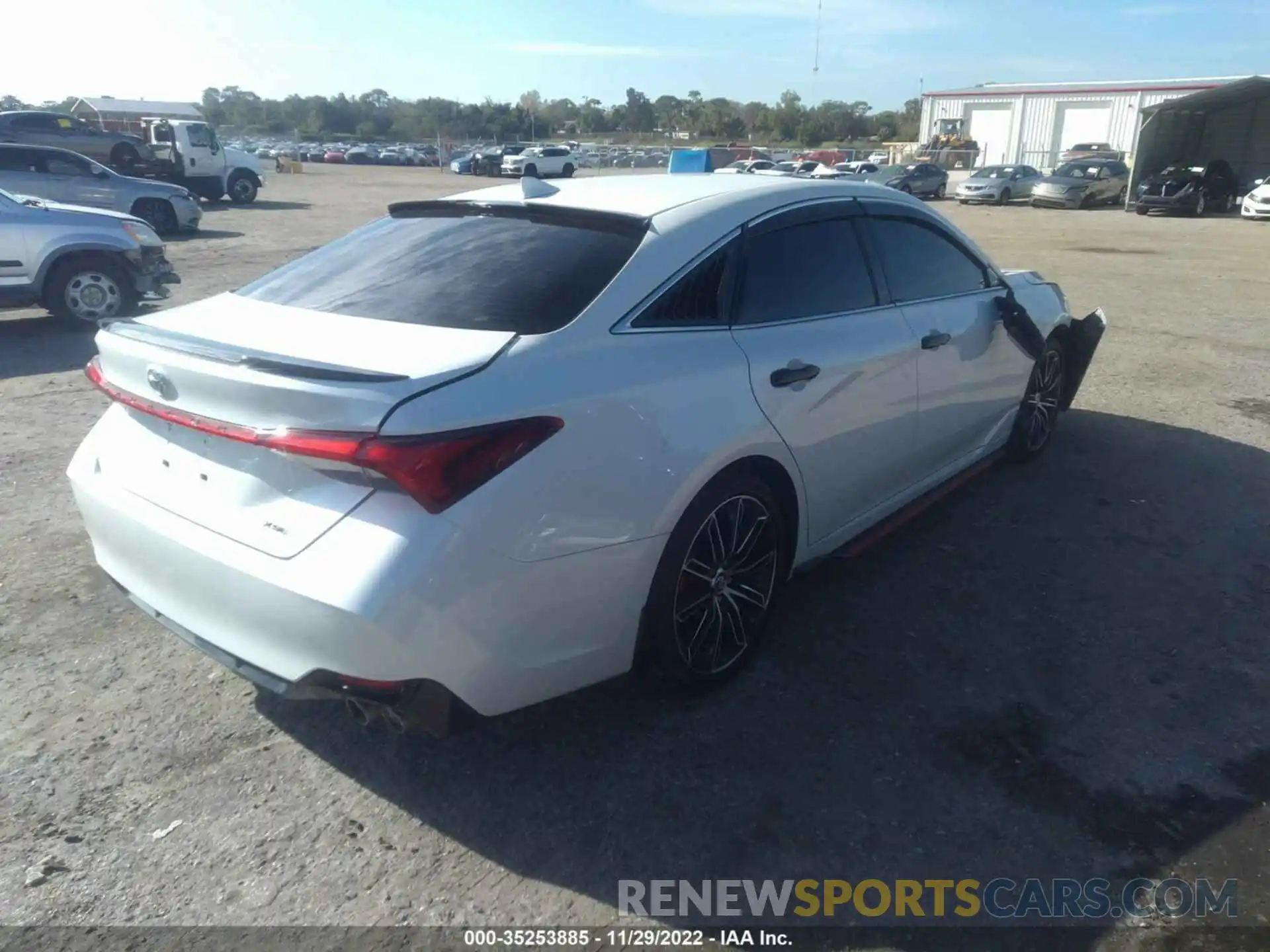 4 Photograph of a damaged car 4T1EZ1FB0LU041411 TOYOTA AVALON 2020