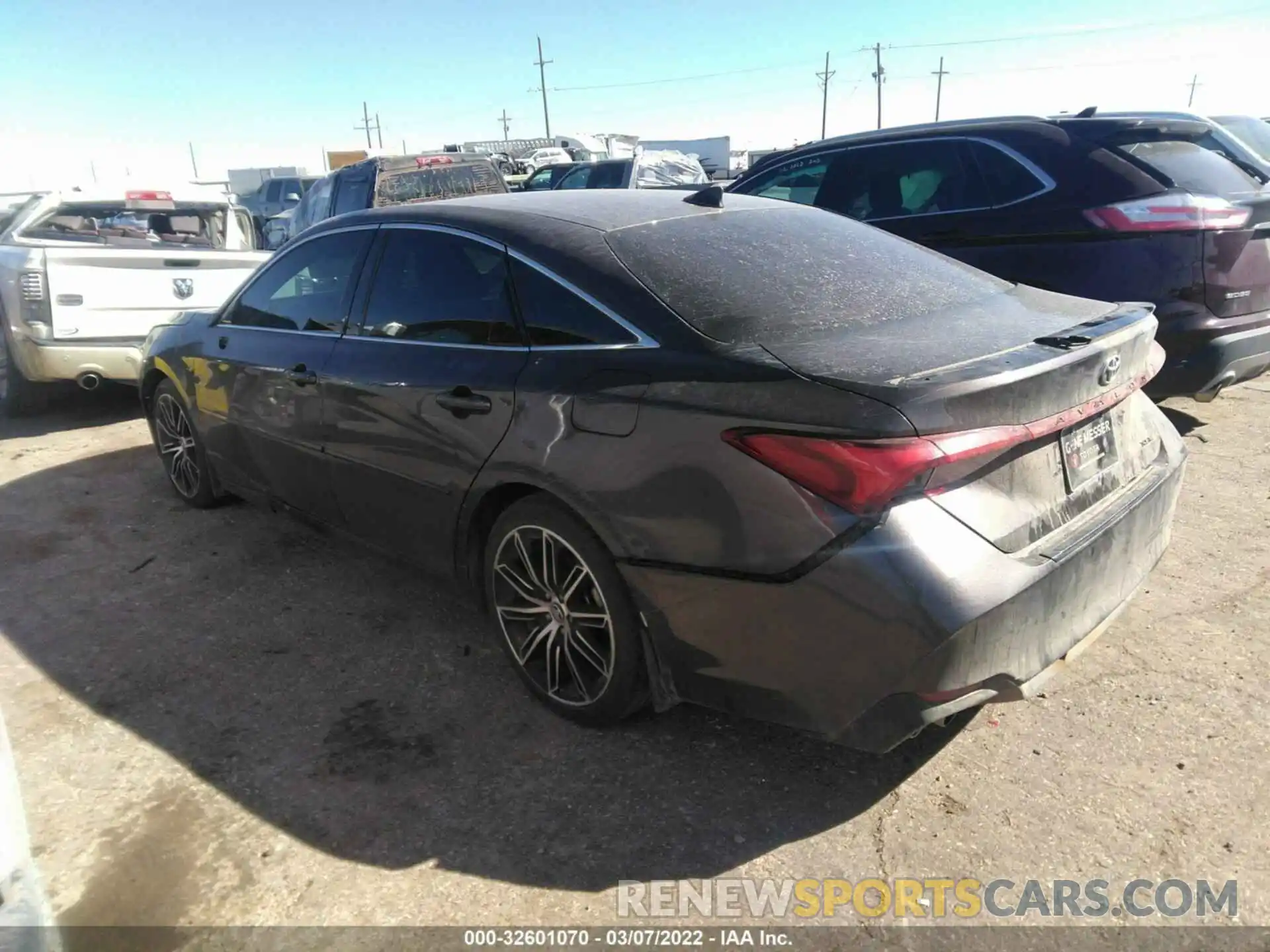 3 Photograph of a damaged car 4T1EZ1FB5LU046667 TOYOTA AVALON 2020