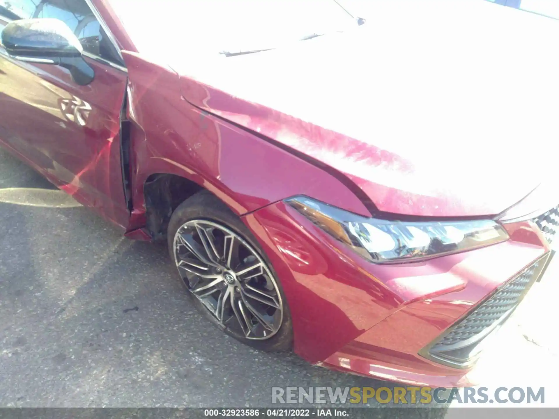 6 Photograph of a damaged car 4T1EZ1FB7LU042023 TOYOTA AVALON 2020