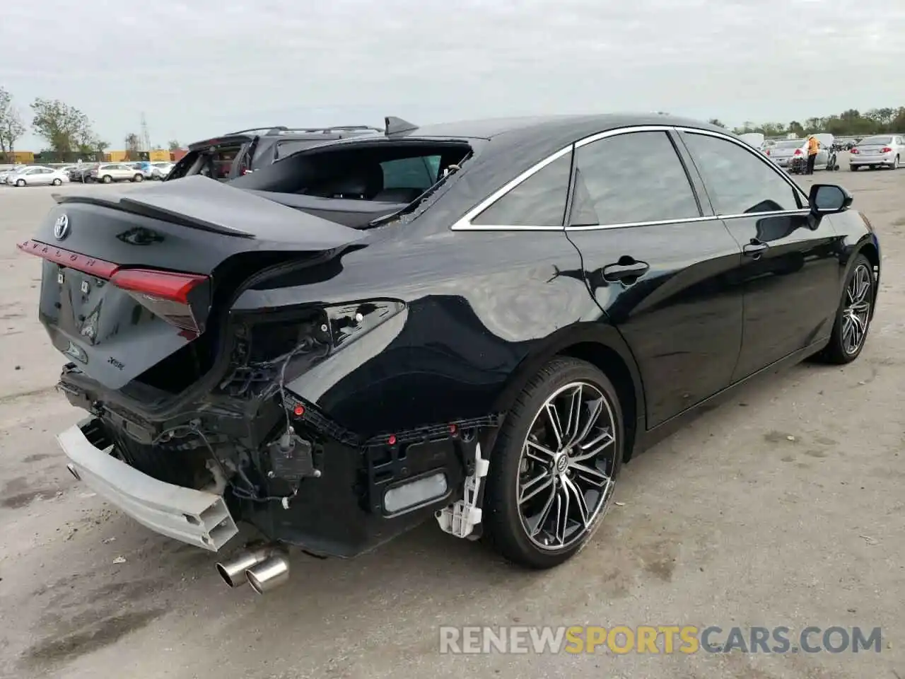 3 Photograph of a damaged car 4T1EZ1FB8LU046047 TOYOTA AVALON 2020