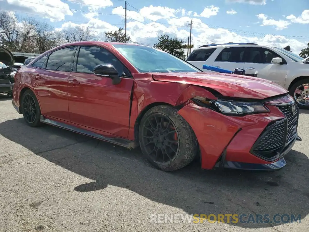 4 Photograph of a damaged car 4T1FZ1FB4LU048897 TOYOTA AVALON 2020
