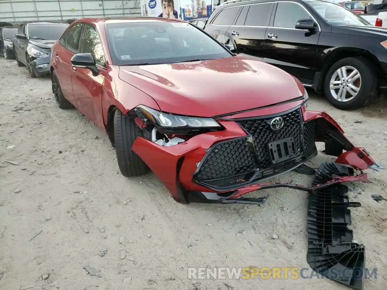 1 Photograph of a damaged car 4T1FZ1FB5LU050030 TOYOTA AVALON 2020