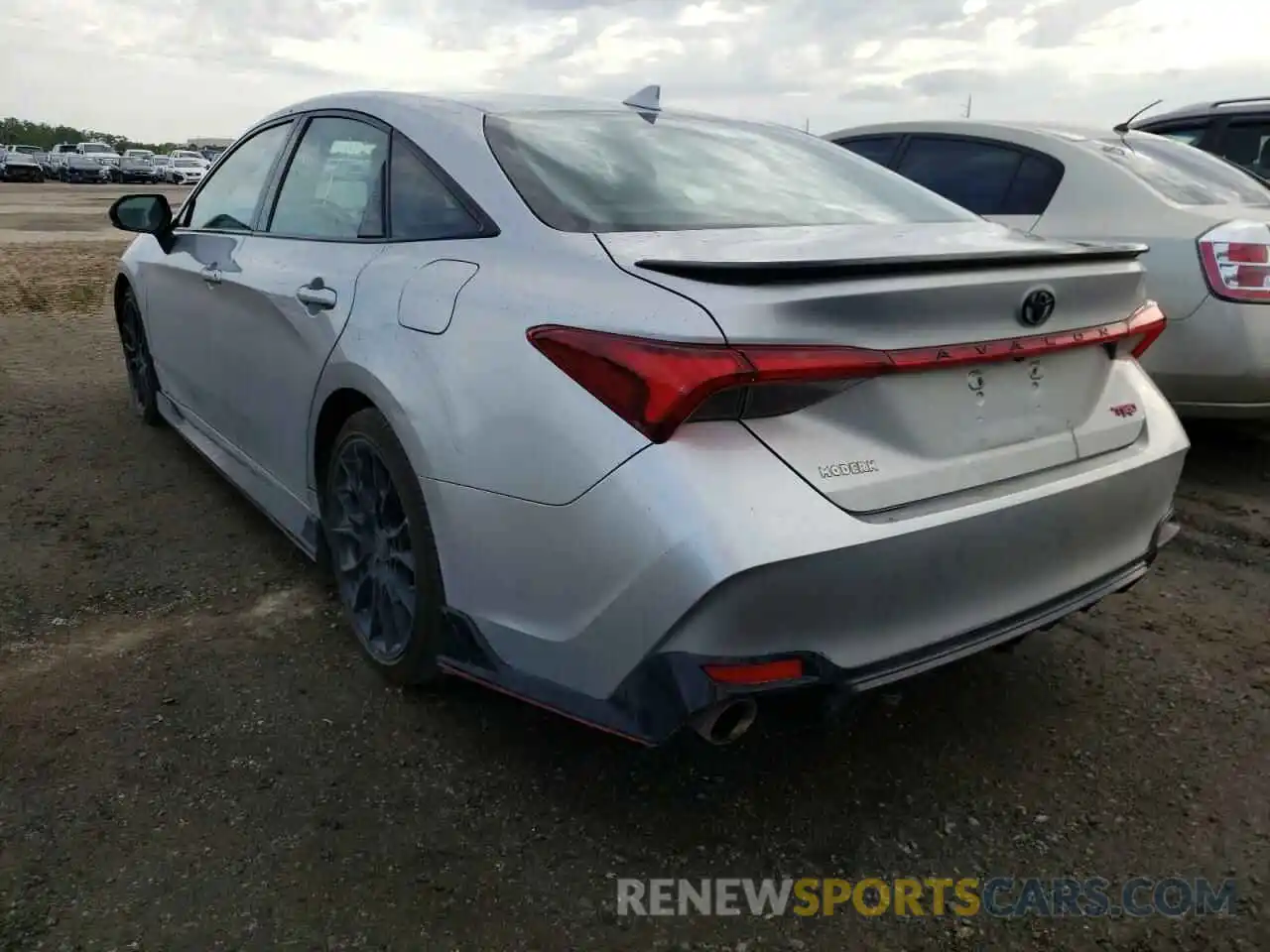 3 Photograph of a damaged car 4T1FZ1FB6LU038856 TOYOTA AVALON 2020