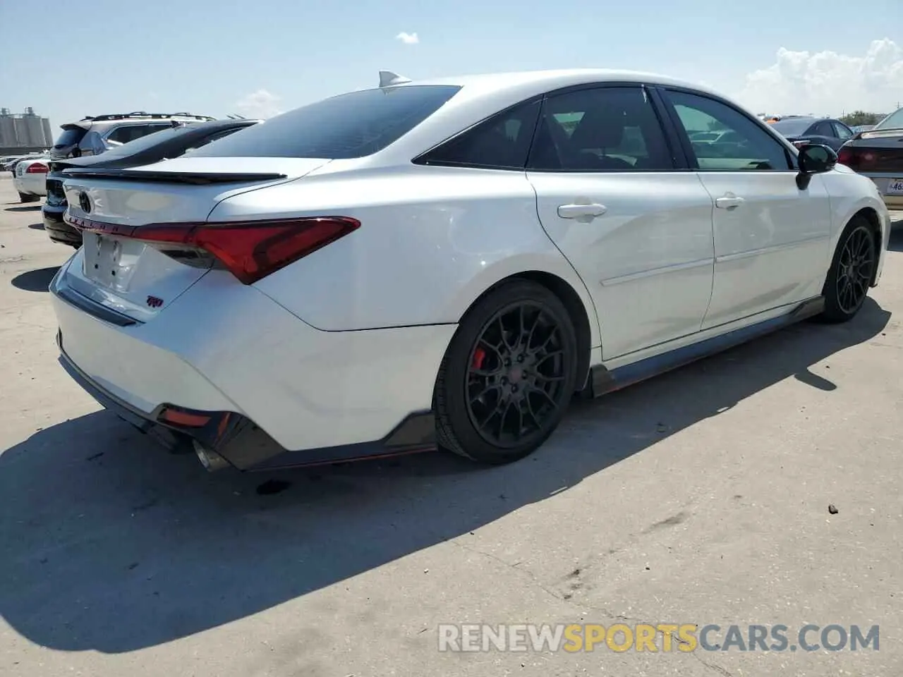 3 Photograph of a damaged car 4T1FZ1FB6LU041580 TOYOTA AVALON 2020