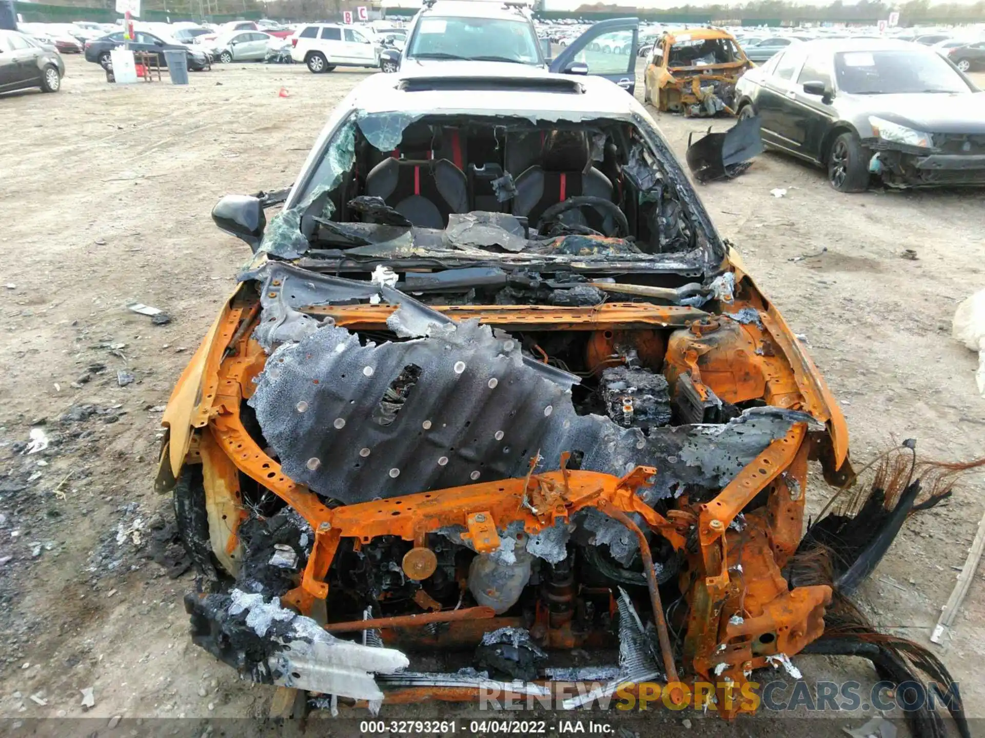 6 Photograph of a damaged car 4T1FZ1FB6LU042406 TOYOTA AVALON 2020