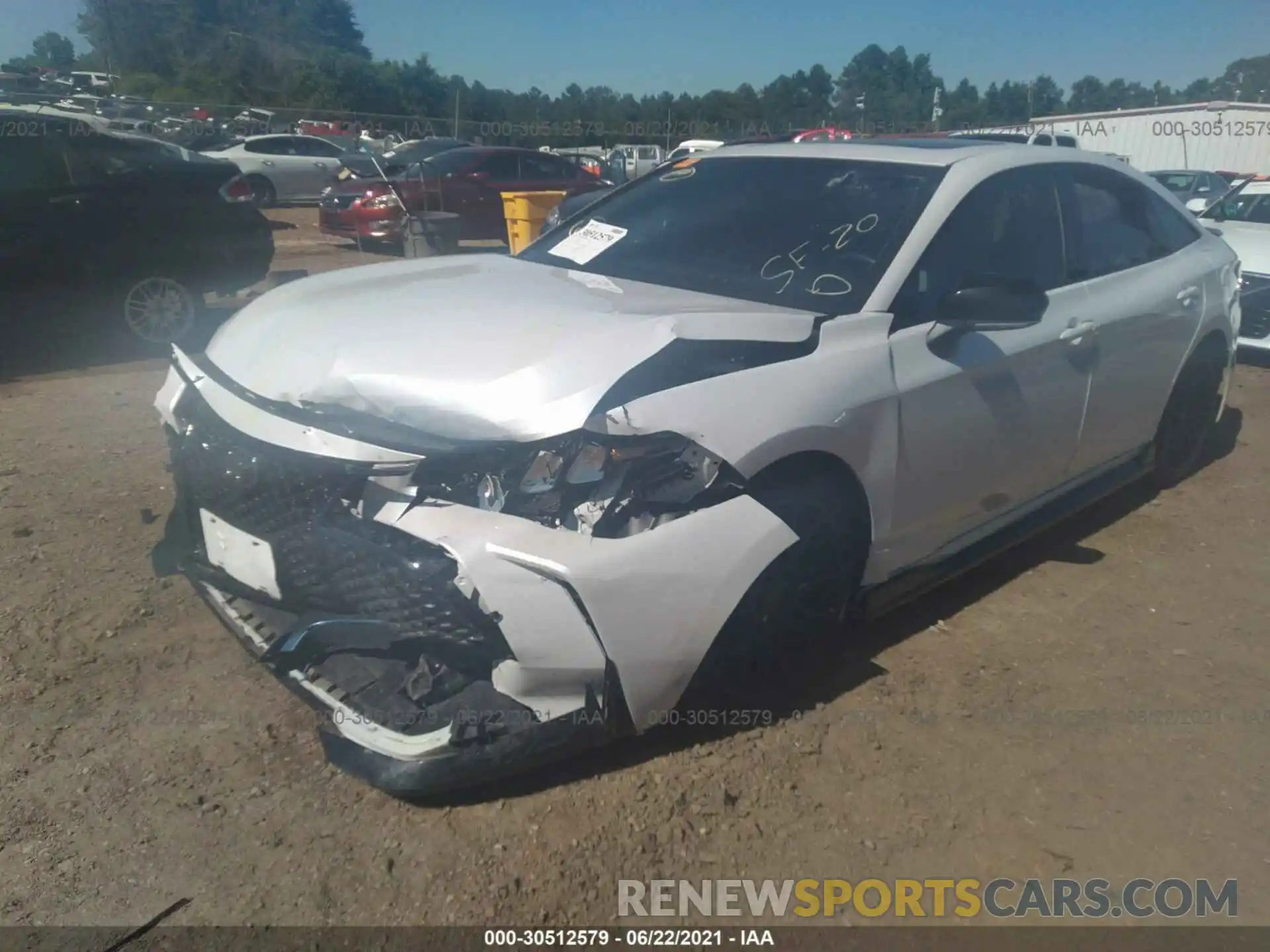 2 Photograph of a damaged car 4T1FZ1FB9LU047082 TOYOTA AVALON 2020