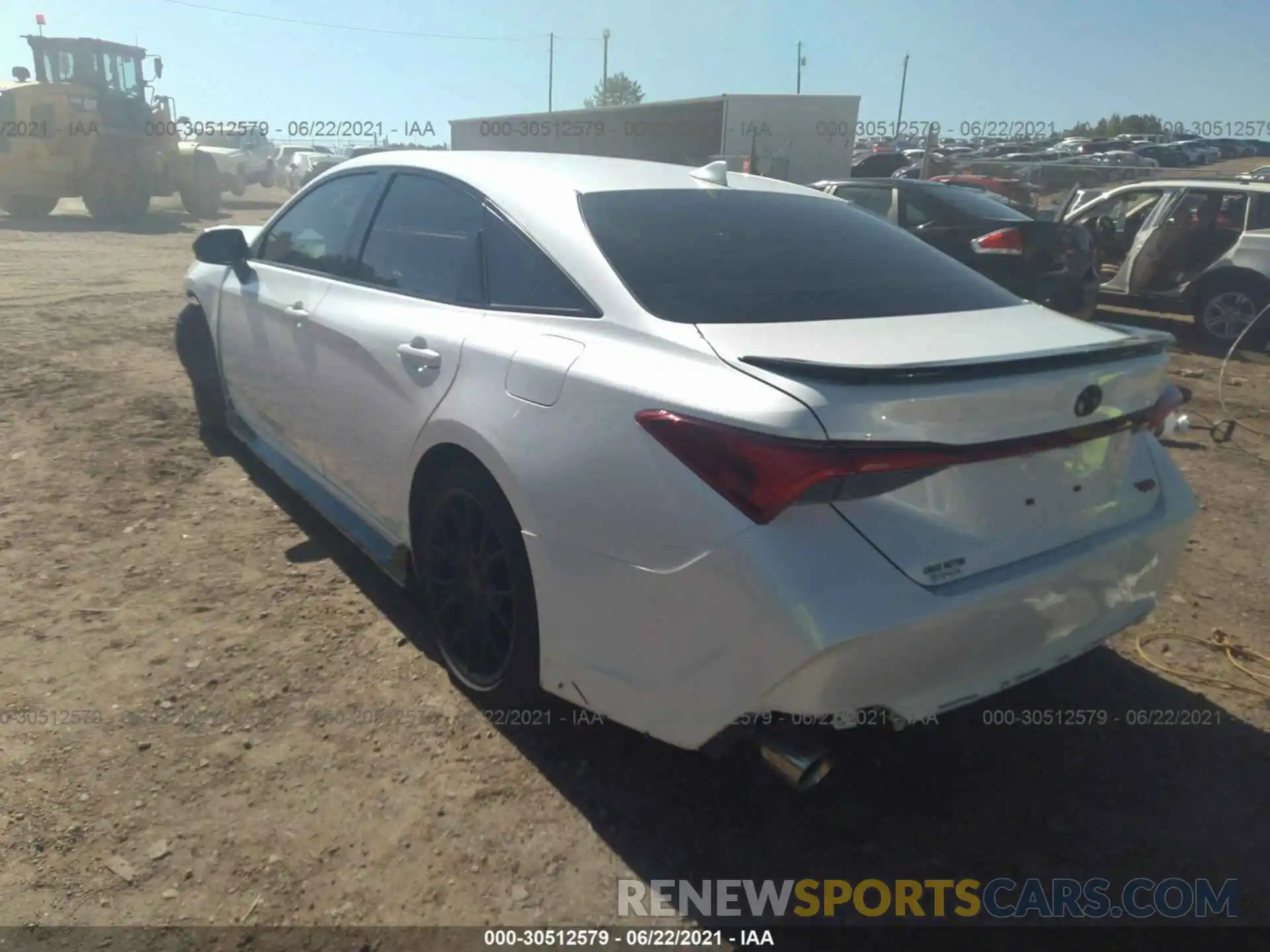 3 Photograph of a damaged car 4T1FZ1FB9LU047082 TOYOTA AVALON 2020