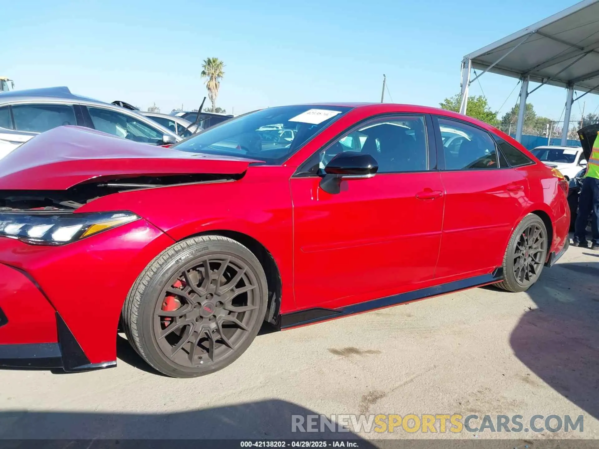 14 Photograph of a damaged car 4T1FZ1FB9LU052427 TOYOTA AVALON 2020