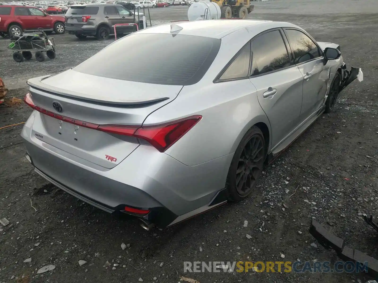 4 Photograph of a damaged car 4T1FZ1FB9LU053917 TOYOTA AVALON 2020