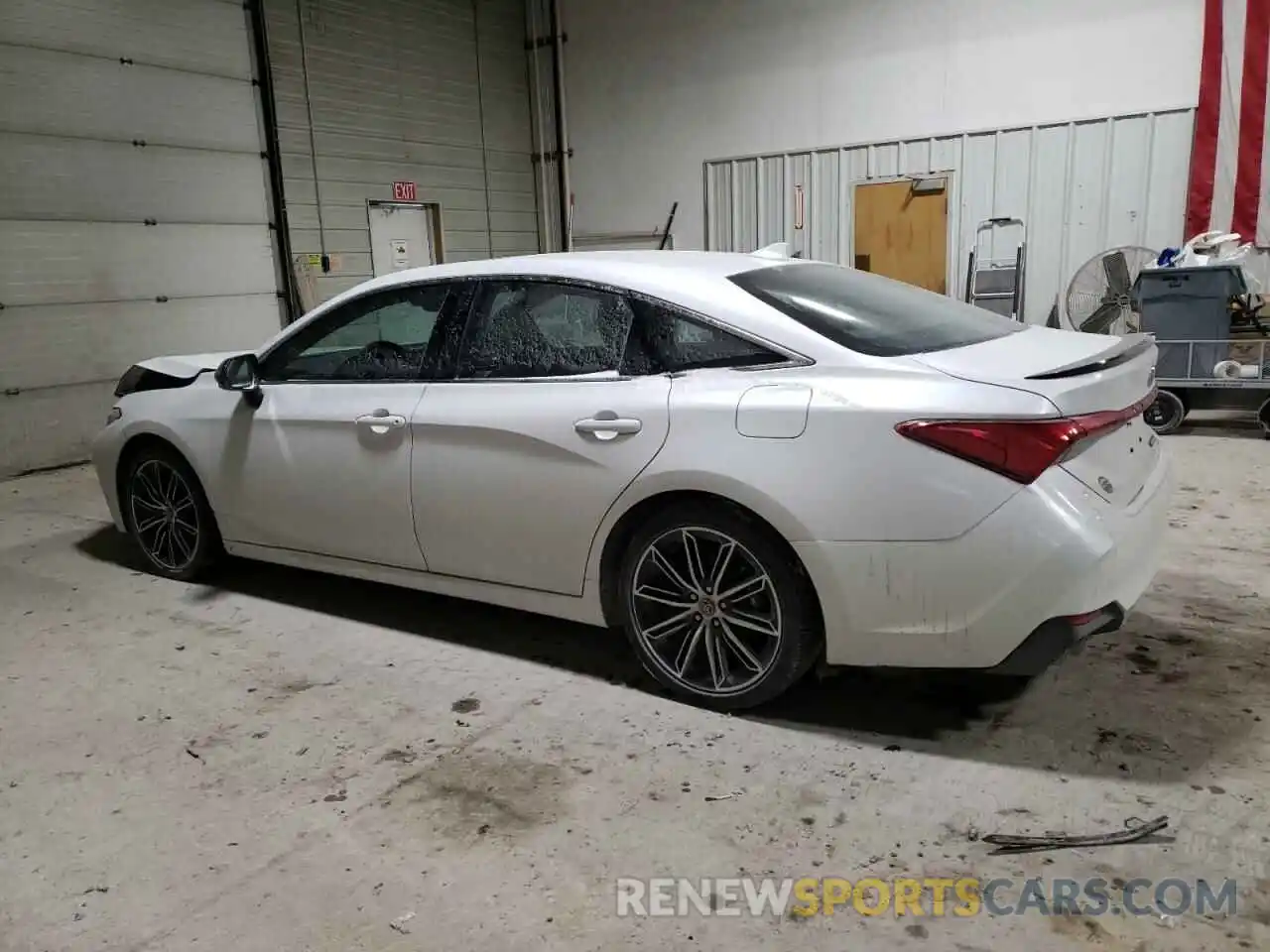 2 Photograph of a damaged car 4T1GZ1FB5LU047956 TOYOTA AVALON 2020