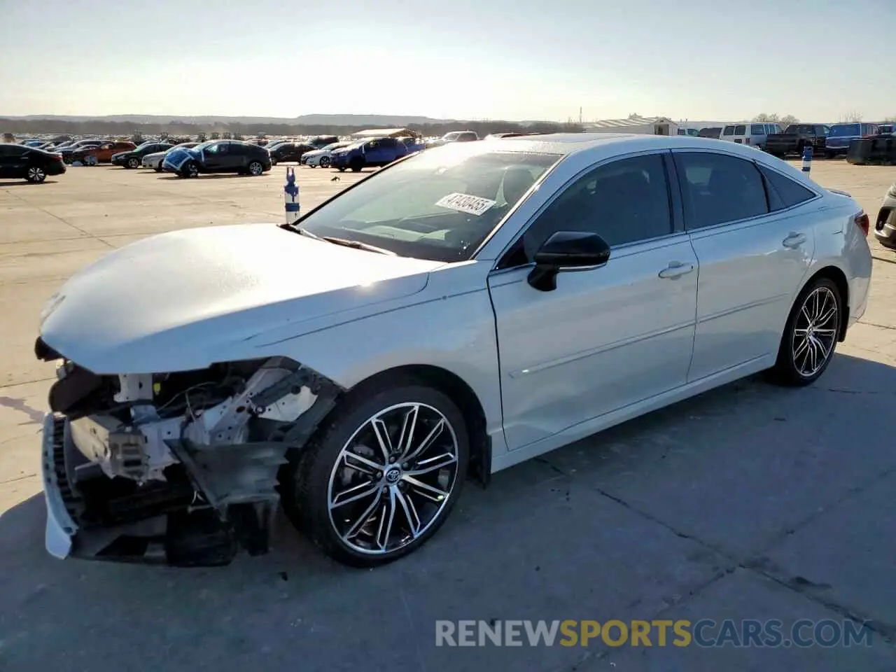 1 Photograph of a damaged car 4T1GZ1FB6LU047187 TOYOTA AVALON 2020