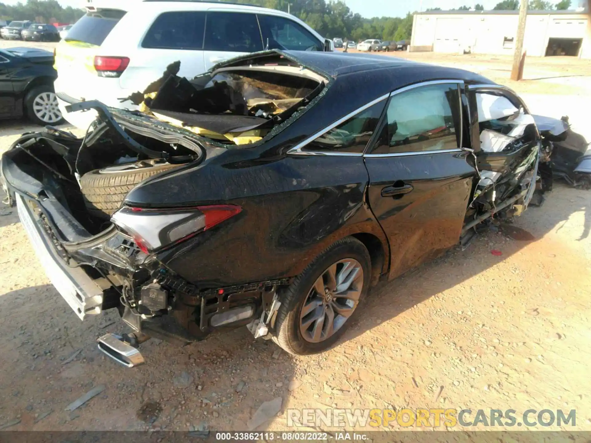 4 Photograph of a damaged car 4T1JZ1FB4LU049087 TOYOTA AVALON 2020