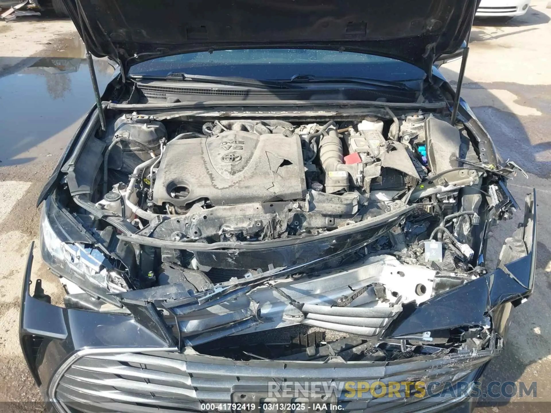 10 Photograph of a damaged car 4T1JZ1FB7LU055630 TOYOTA AVALON 2020