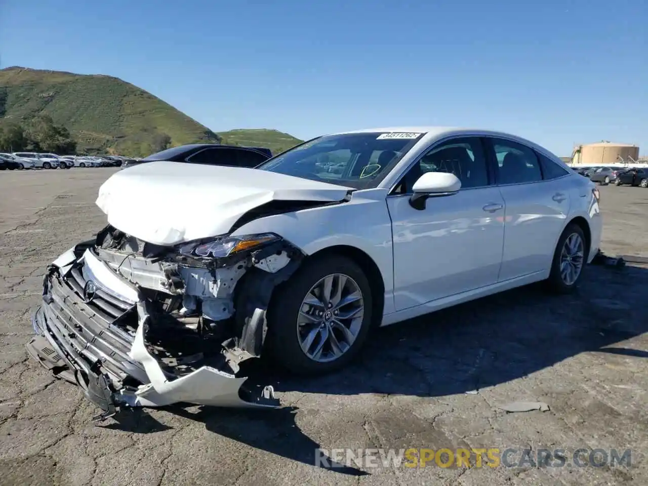 2 Photograph of a damaged car 4T1JZ1FB9LU041762 TOYOTA AVALON 2020