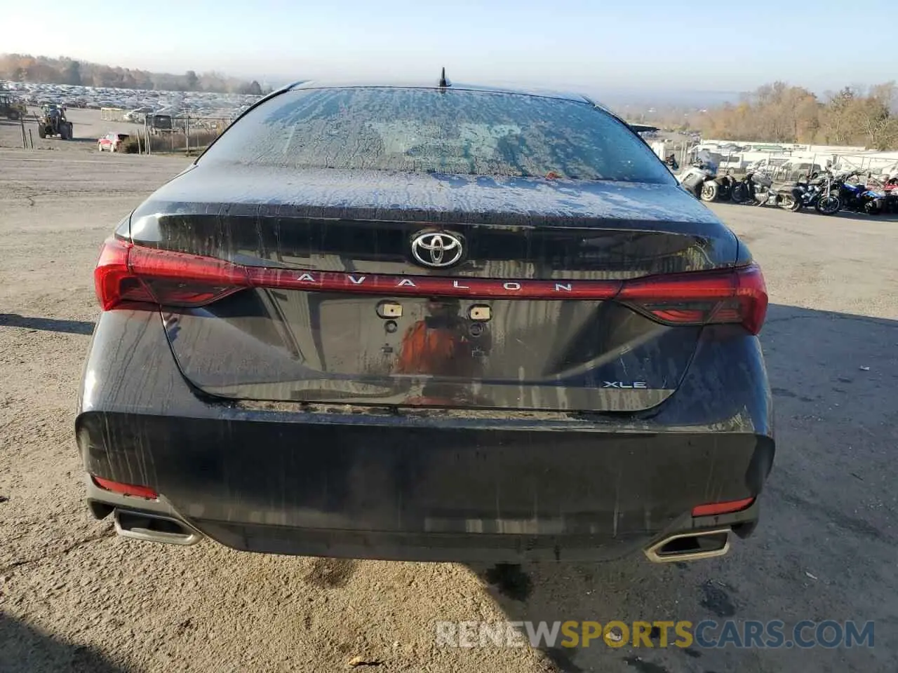 6 Photograph of a damaged car 4T1JZ1FB9LU053717 TOYOTA AVALON 2020
