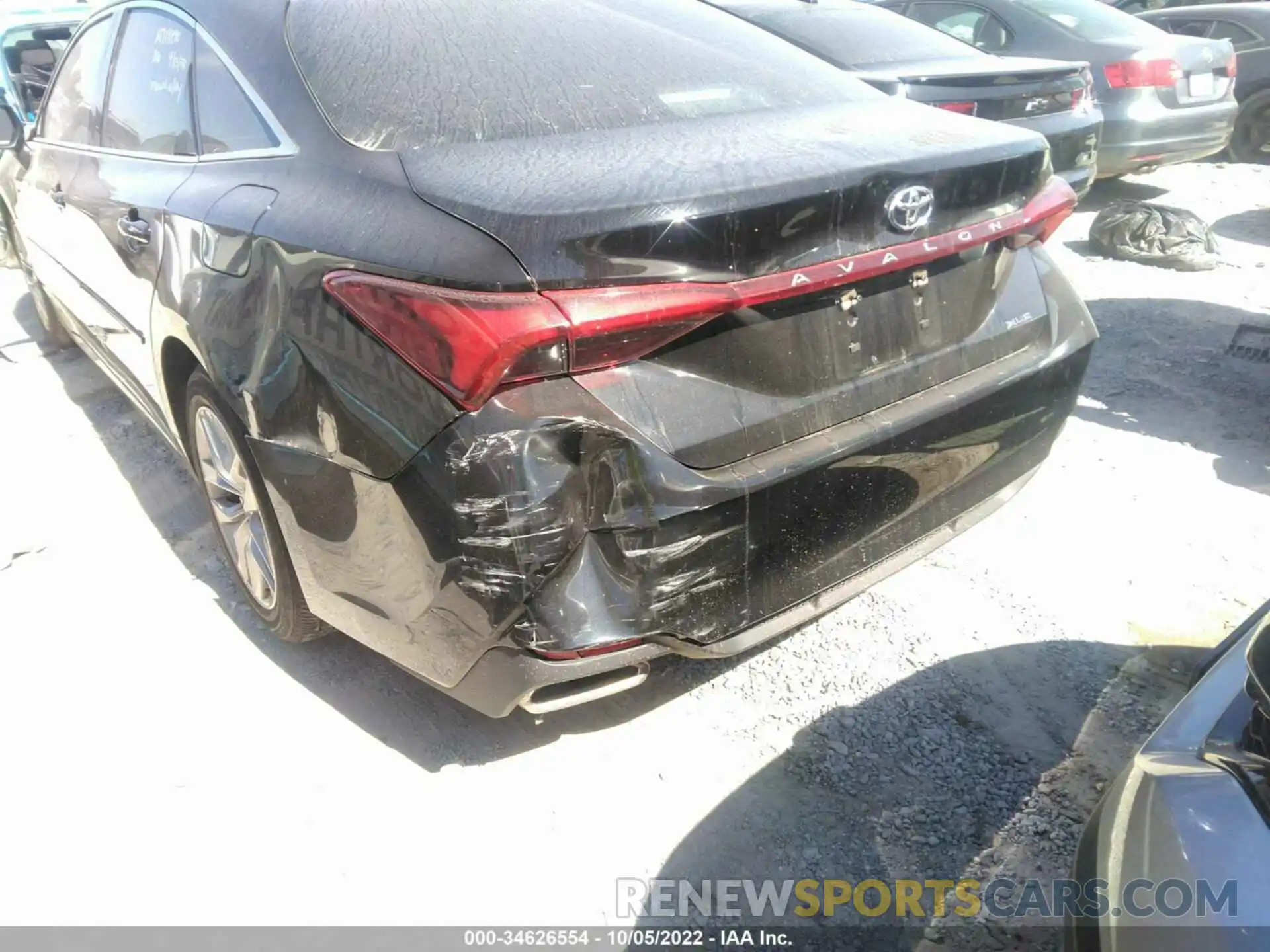 6 Photograph of a damaged car 4T1JZ1FB9LU055256 TOYOTA AVALON 2020