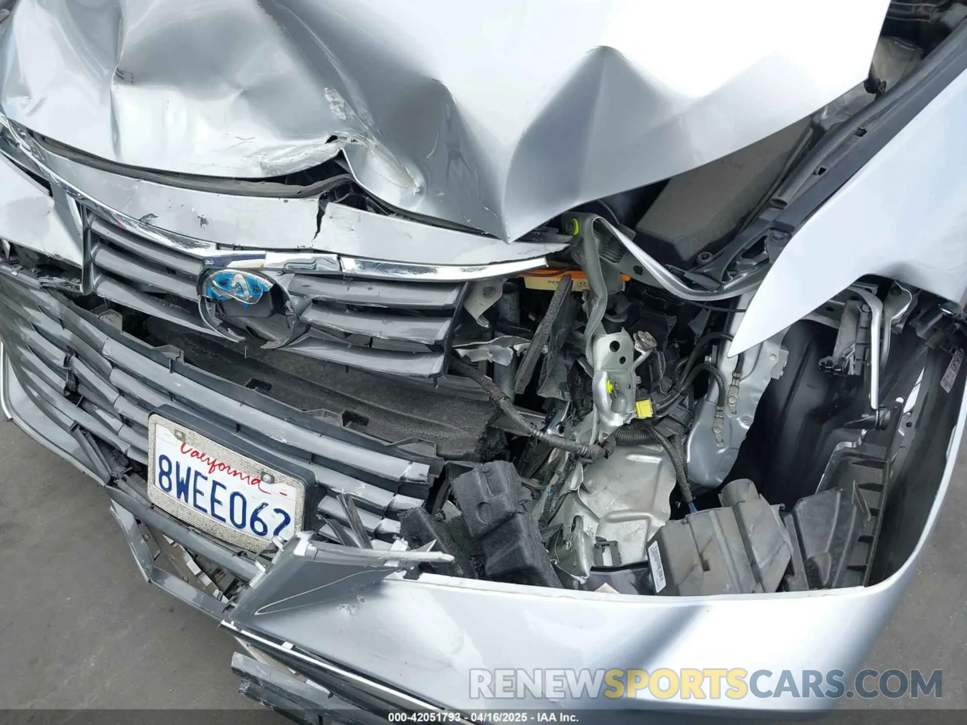 6 Photograph of a damaged car 4T1AA1AB3MU003279 TOYOTA AVALON 2021