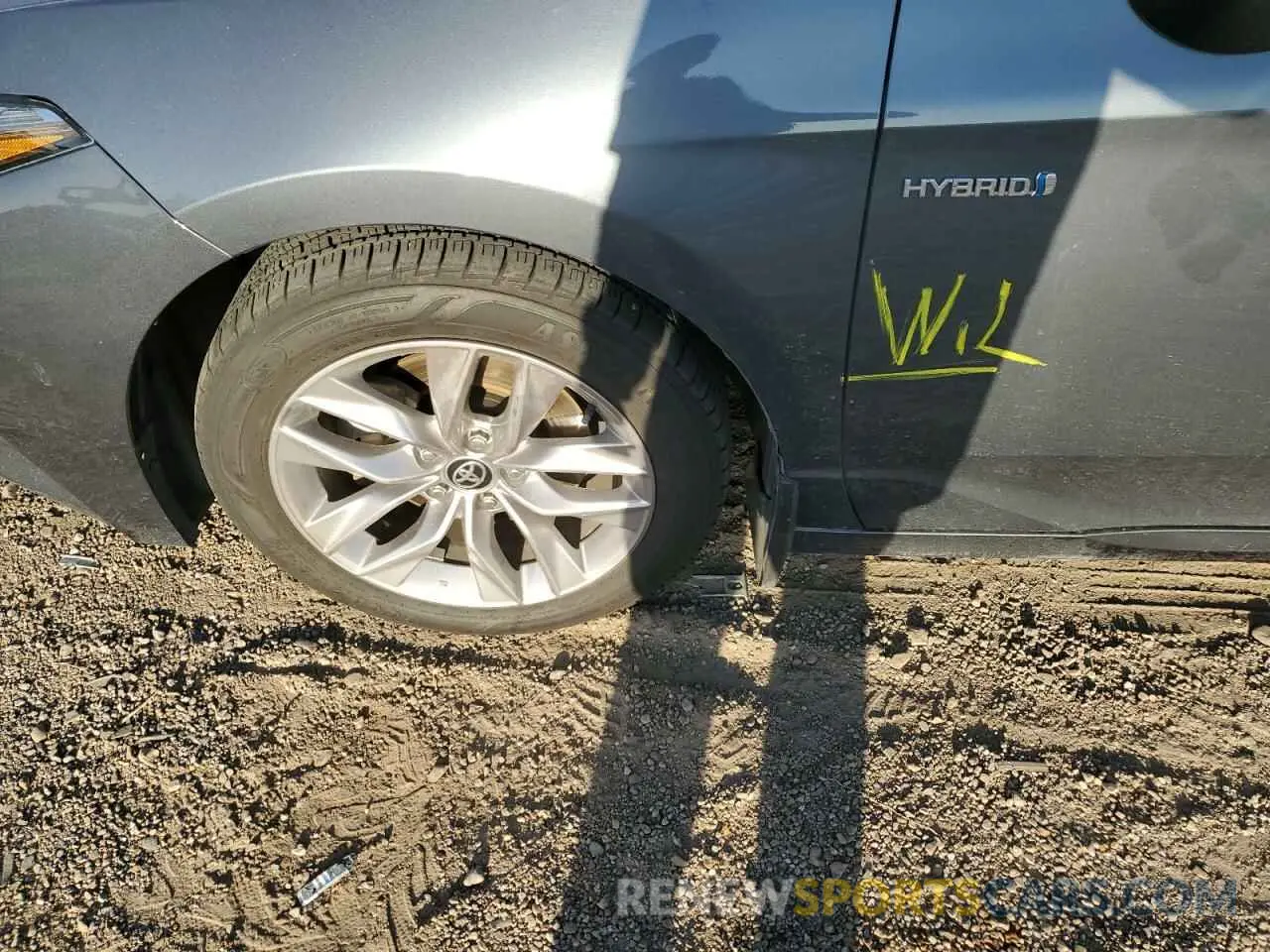 14 Photograph of a damaged car 4T1AA1AB4MU004084 TOYOTA AVALON 2021