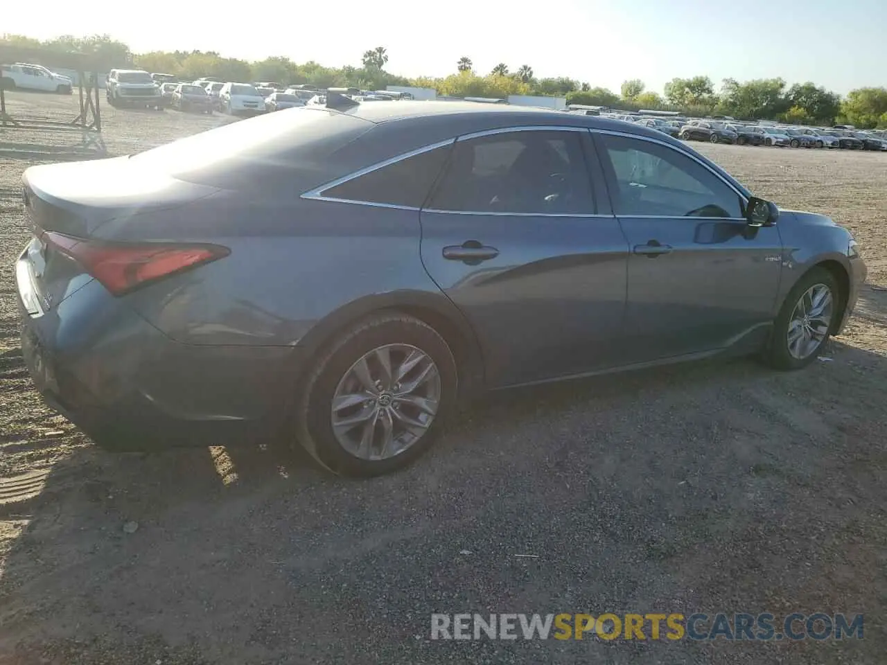 3 Photograph of a damaged car 4T1AA1AB4MU004084 TOYOTA AVALON 2021