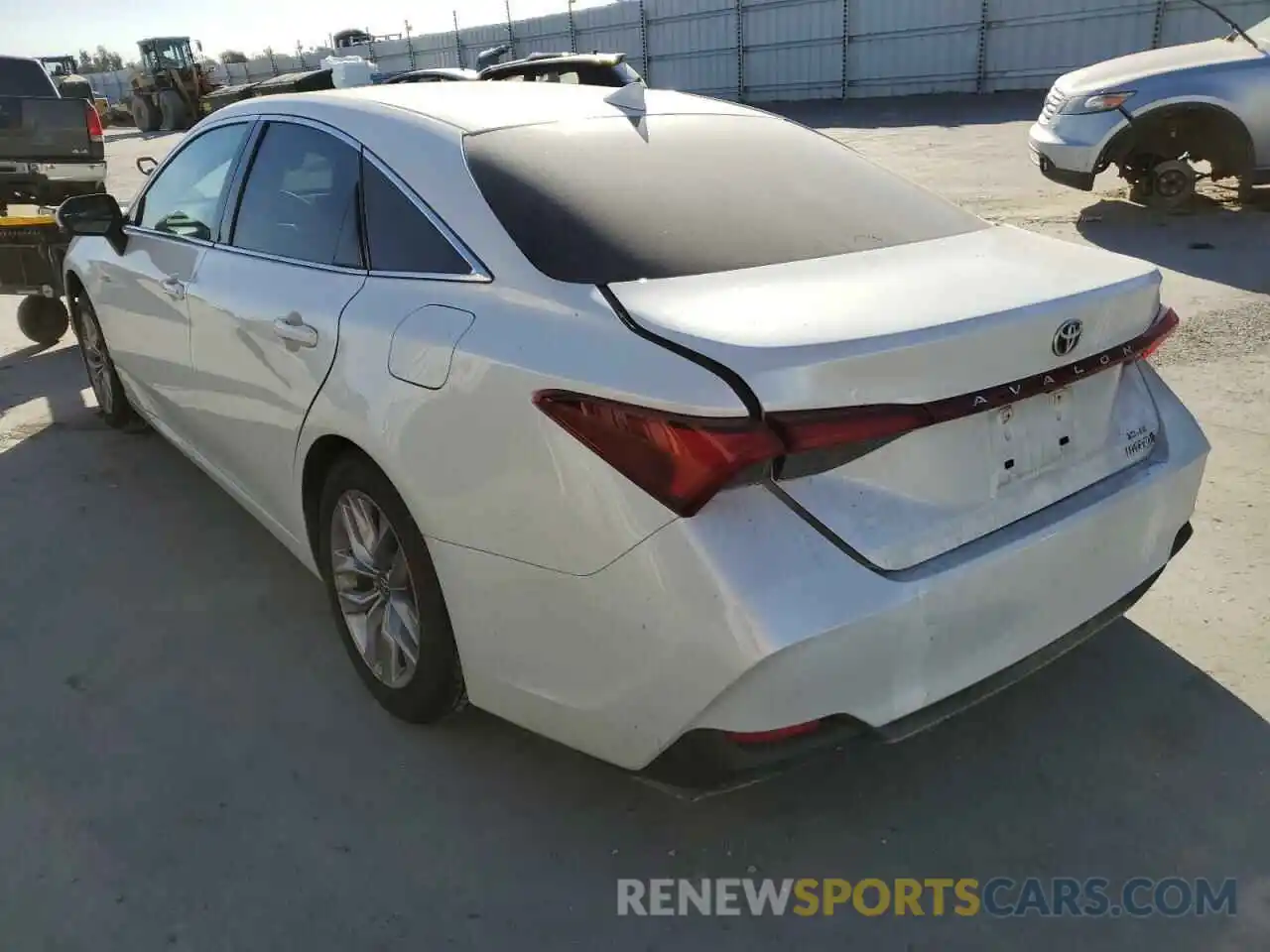 3 Photograph of a damaged car 4T1AA1AB6MU003177 TOYOTA AVALON 2021