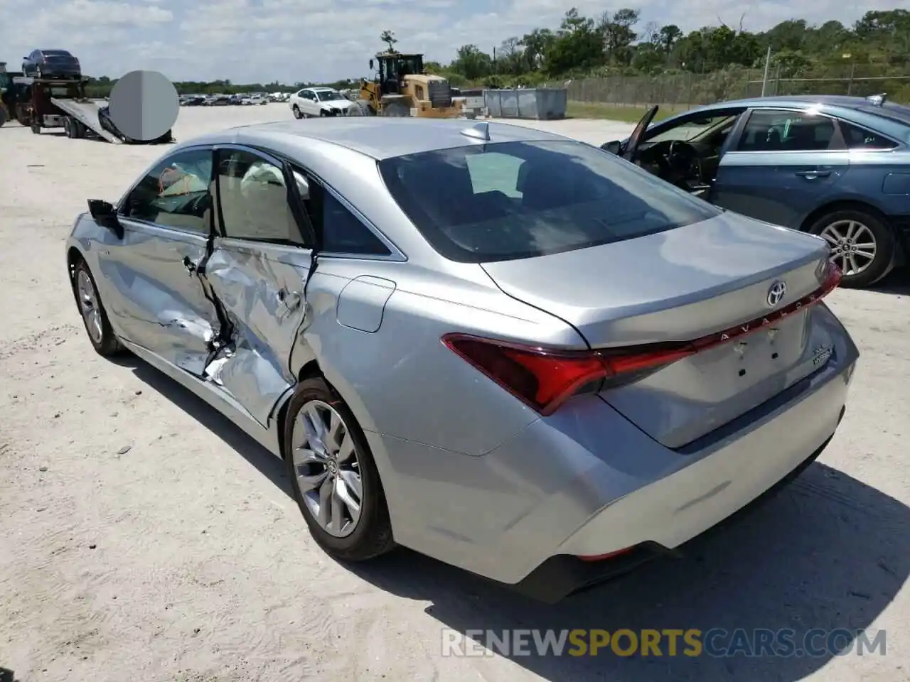 3 Photograph of a damaged car 4T1AA1AB8MU009790 TOYOTA AVALON 2021