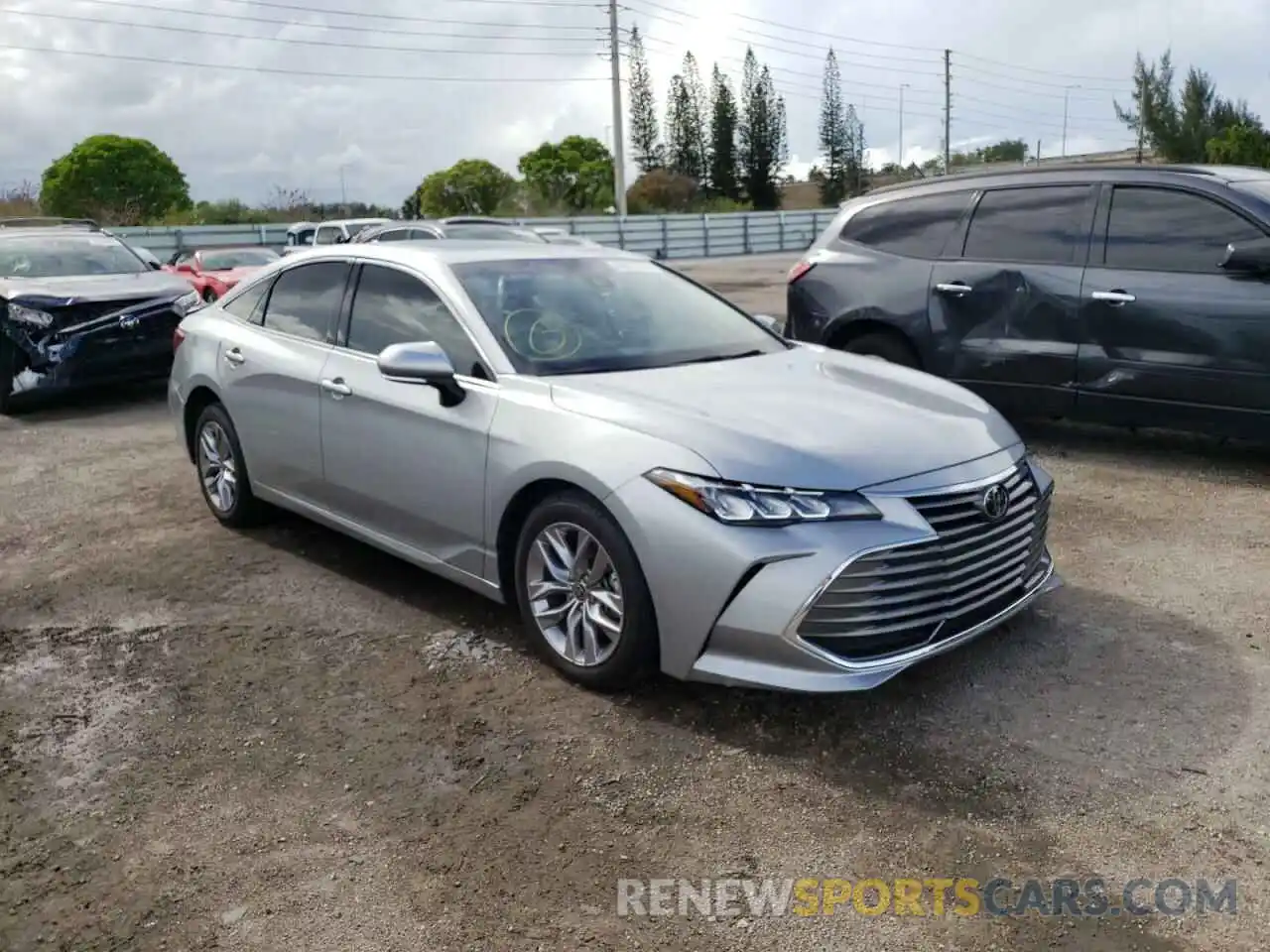 1 Photograph of a damaged car 4T1AZ1FB2MU058808 TOYOTA AVALON 2021