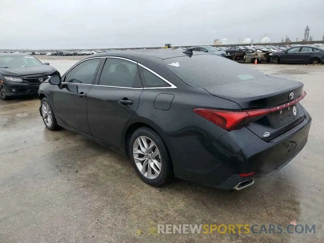 2 Photograph of a damaged car 4T1AZ1FB3MU068053 TOYOTA AVALON 2021