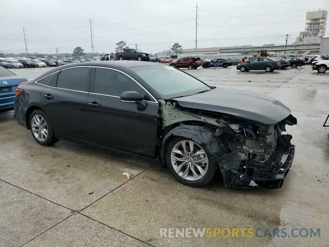 4 Photograph of a damaged car 4T1AZ1FB3MU068053 TOYOTA AVALON 2021