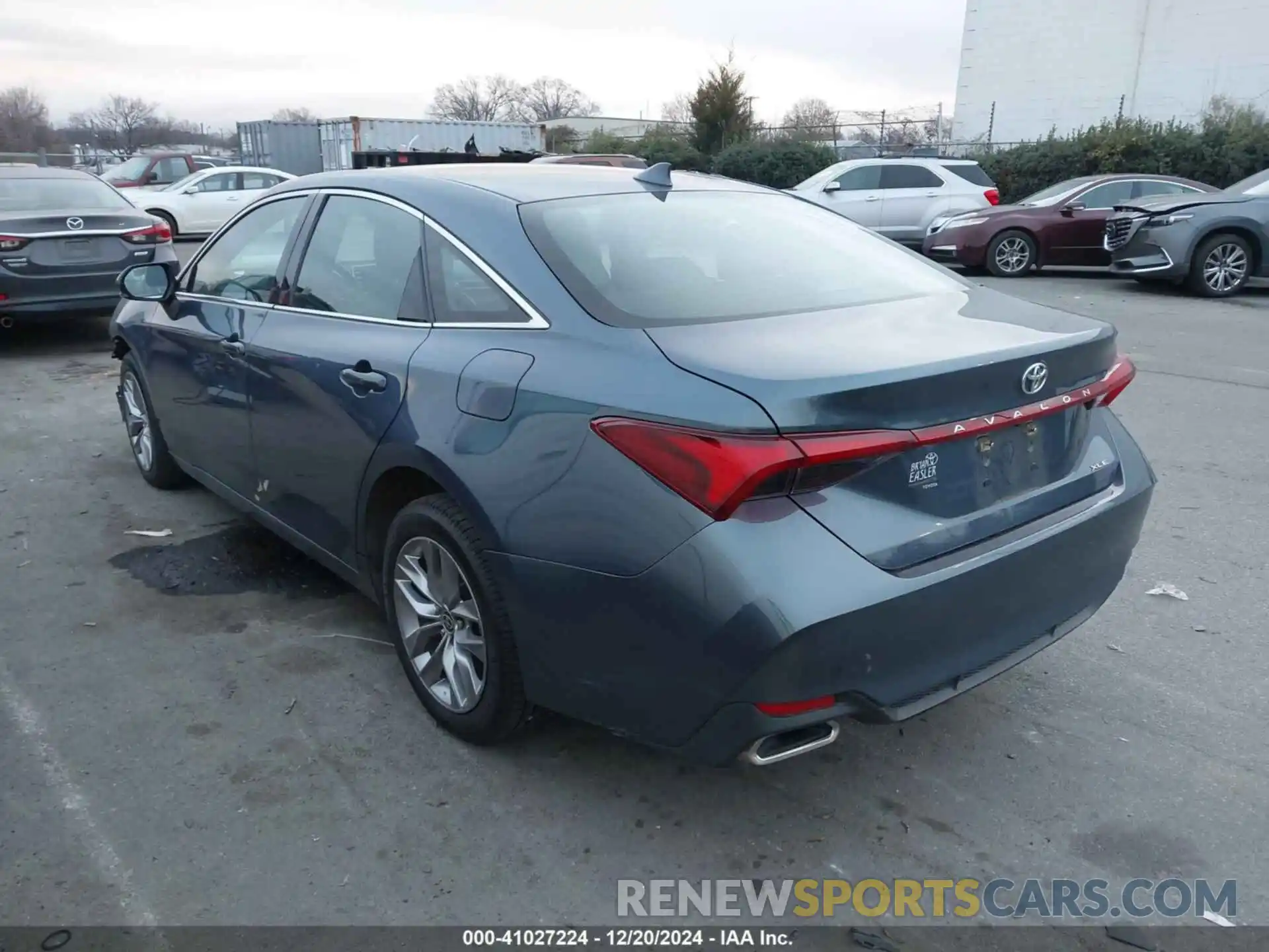 14 Photograph of a damaged car 4T1AZ1FB4MU059653 TOYOTA AVALON 2021