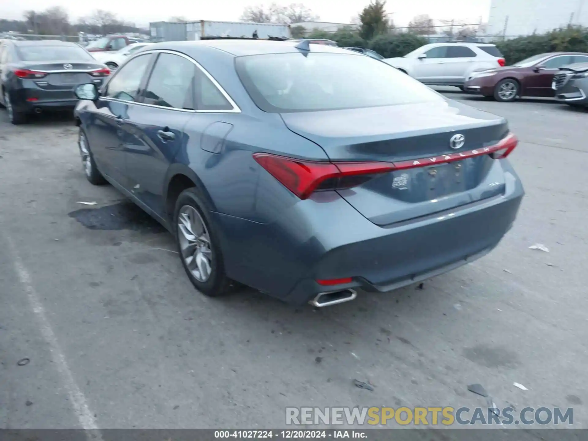 3 Photograph of a damaged car 4T1AZ1FB4MU059653 TOYOTA AVALON 2021