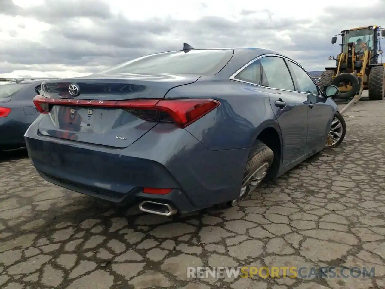 4 Photograph of a damaged car 4T1AZ1FB5MU059662 TOYOTA AVALON 2021