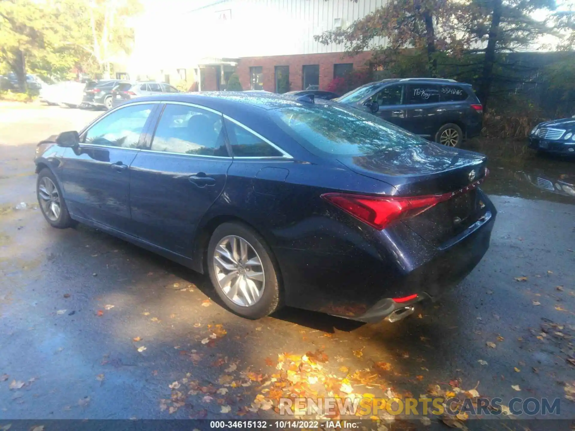 3 Photograph of a damaged car 4T1AZ1FB8MU058716 TOYOTA AVALON 2021