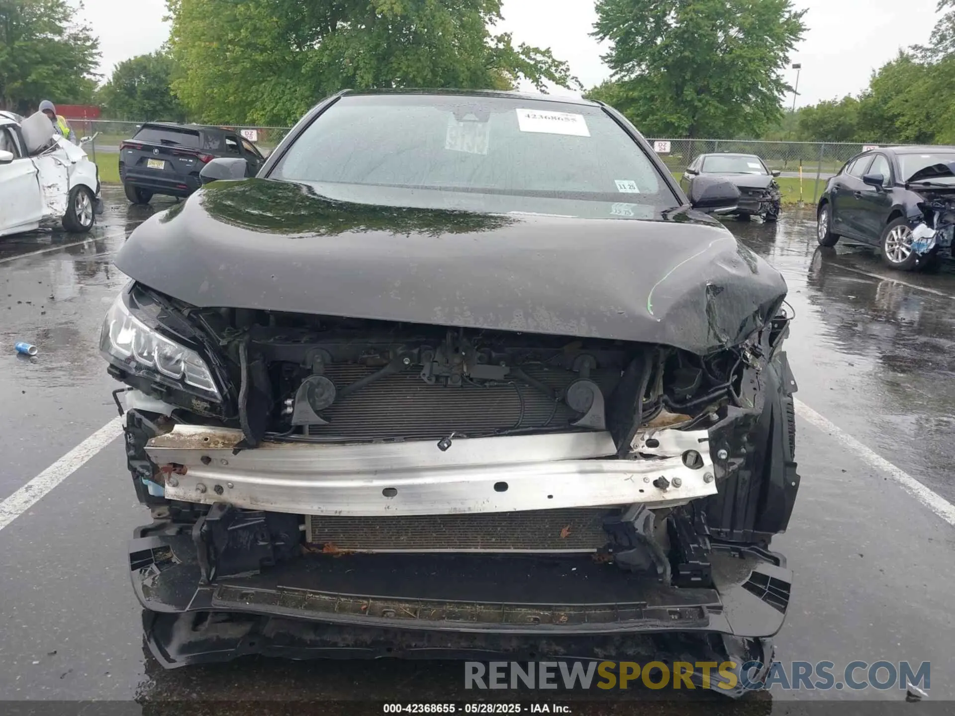 12 Photograph of a damaged car 4T1AZ1FB8MU059364 TOYOTA AVALON 2021