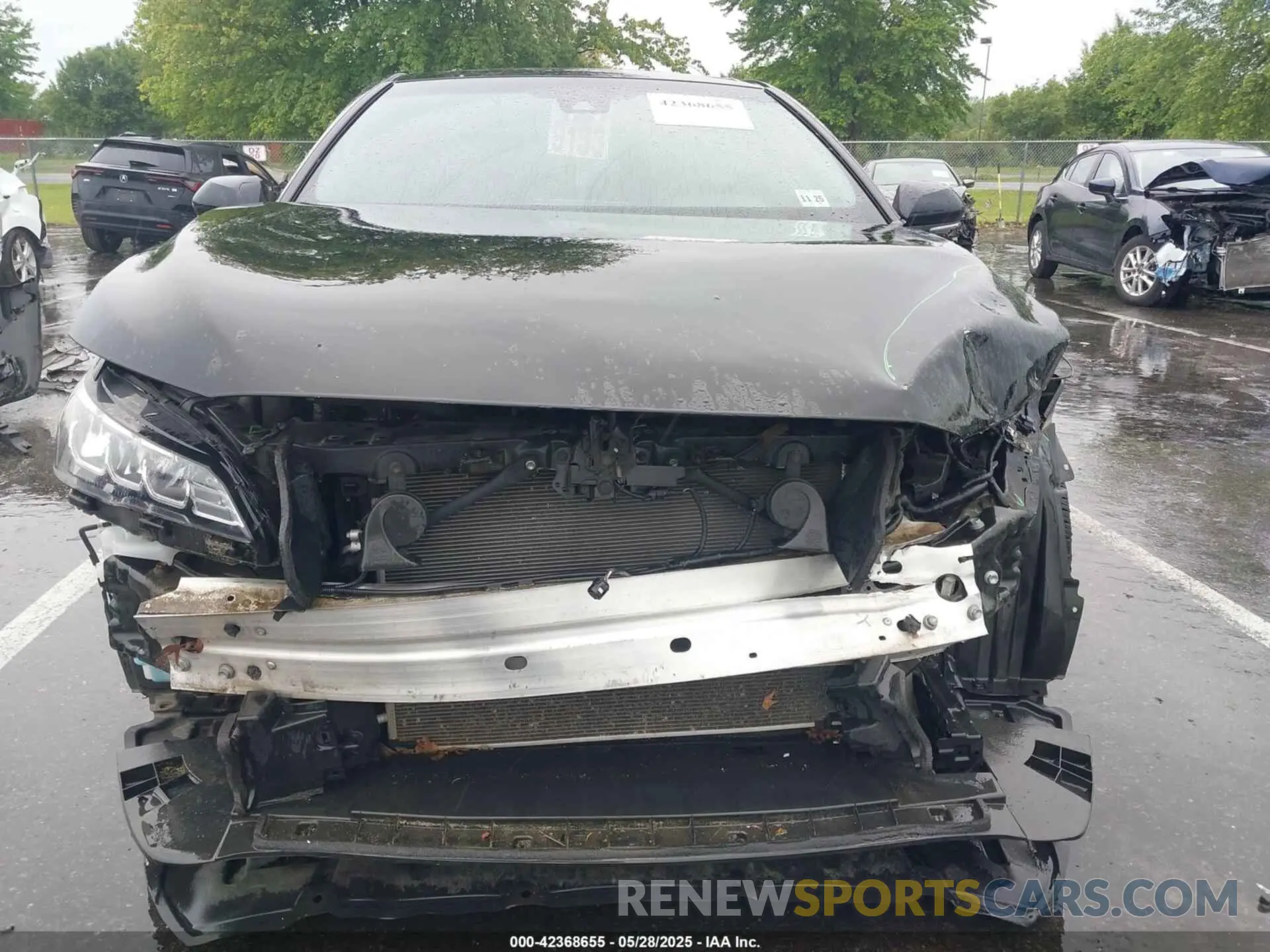 17 Photograph of a damaged car 4T1AZ1FB8MU059364 TOYOTA AVALON 2021