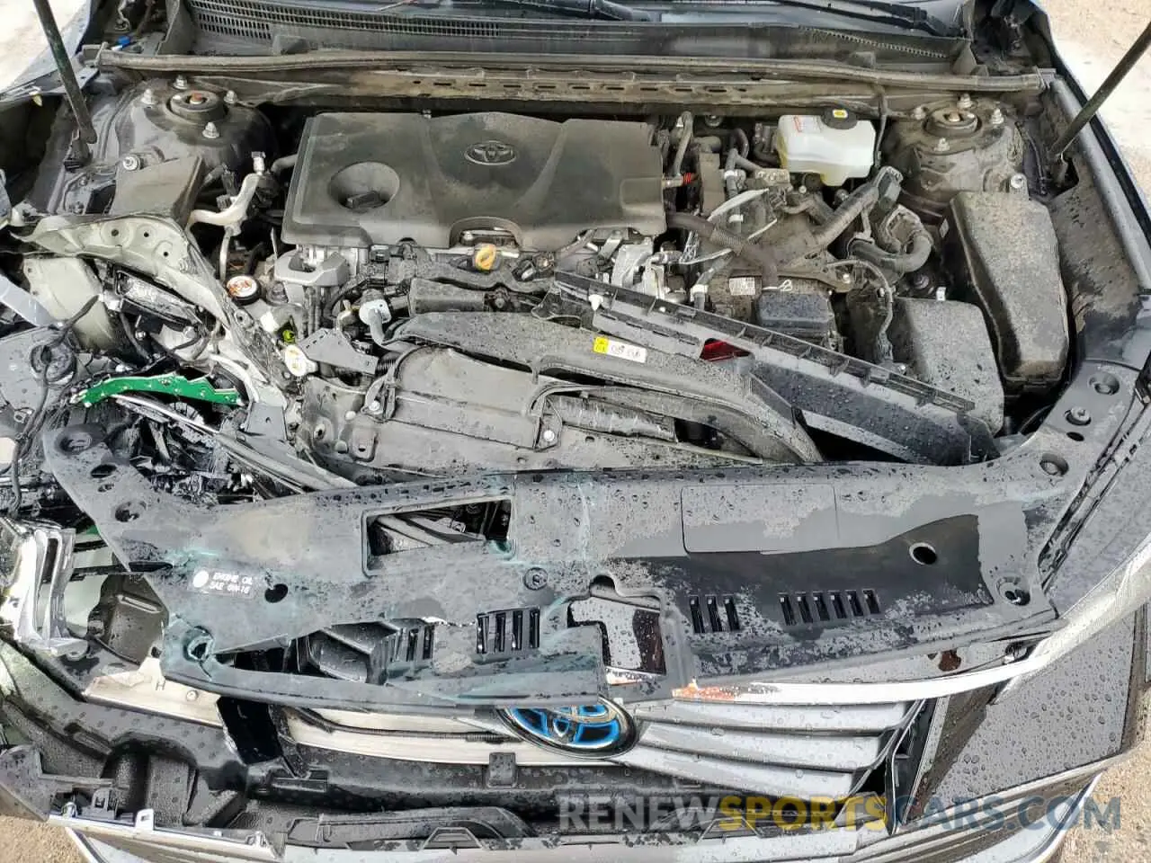 11 Photograph of a damaged car 4T1CA1AB9MU008009 TOYOTA AVALON 2021