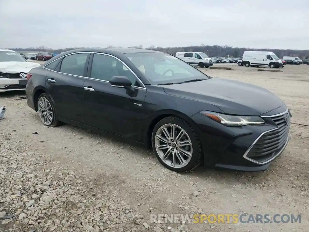 4 Photograph of a damaged car 4T1DA1AB0MU010767 TOYOTA AVALON 2021