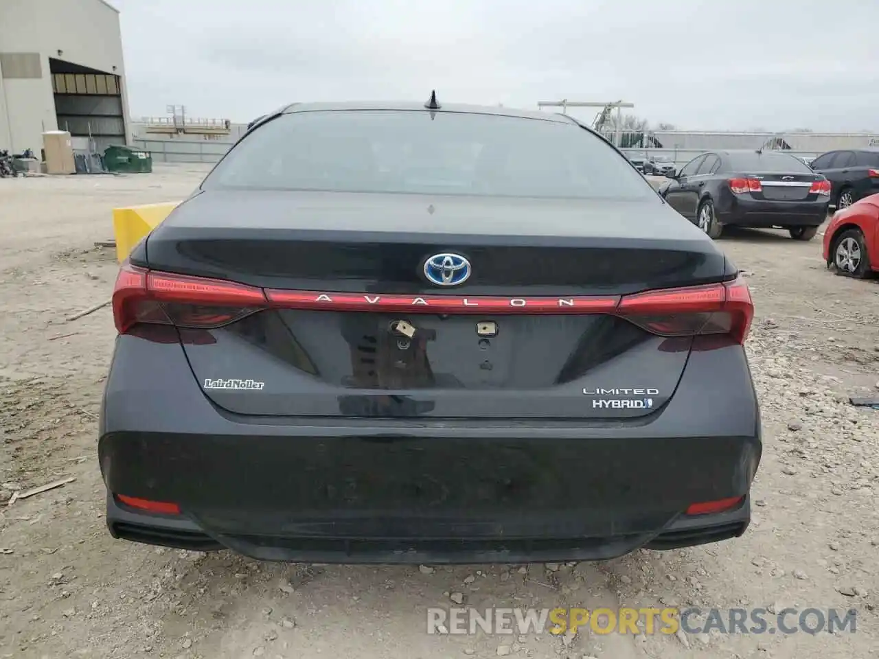 6 Photograph of a damaged car 4T1DA1AB0MU010767 TOYOTA AVALON 2021